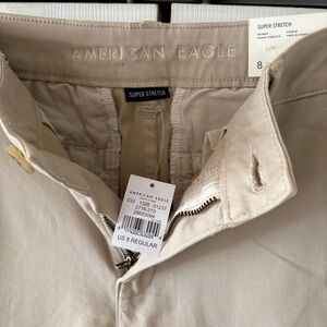 American Eagle Super Stretch Khaki Skinny Pants, Low Rise Size 8 Regular, NWT